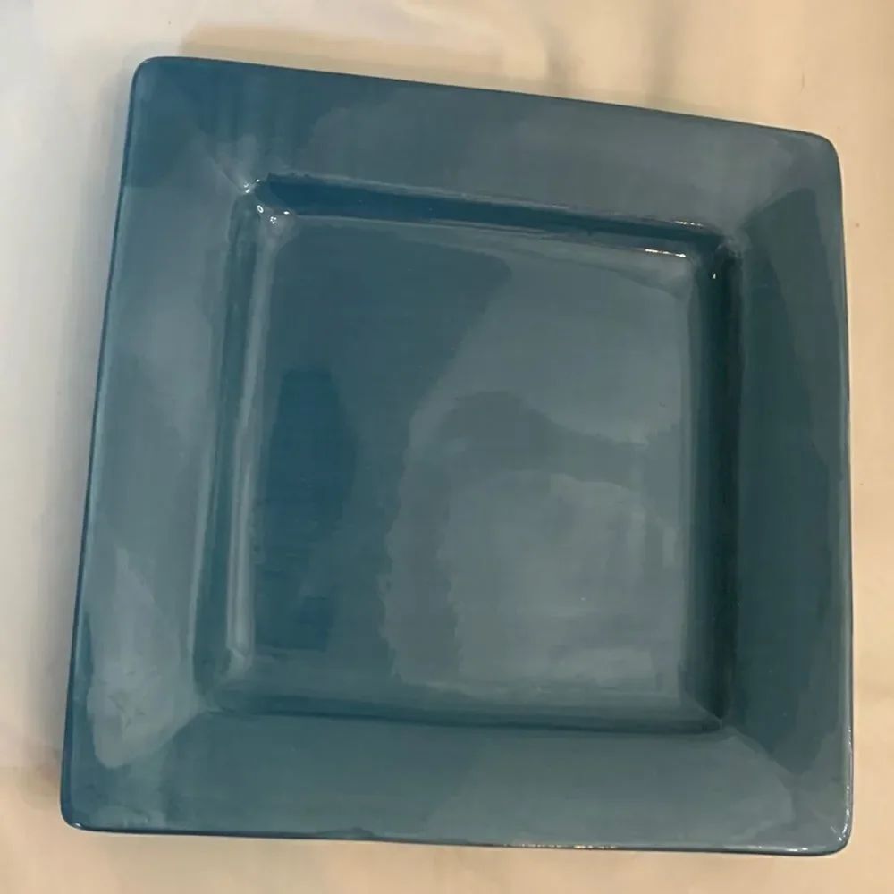 Pier 1 Hand Painted Earthenware Square Heavy Quality Dinner Plate 10 1/2 Inches